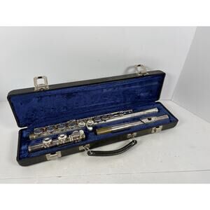 Gemeinhardt Beginner Student 2SP Flute w/ Hard Case Preowned